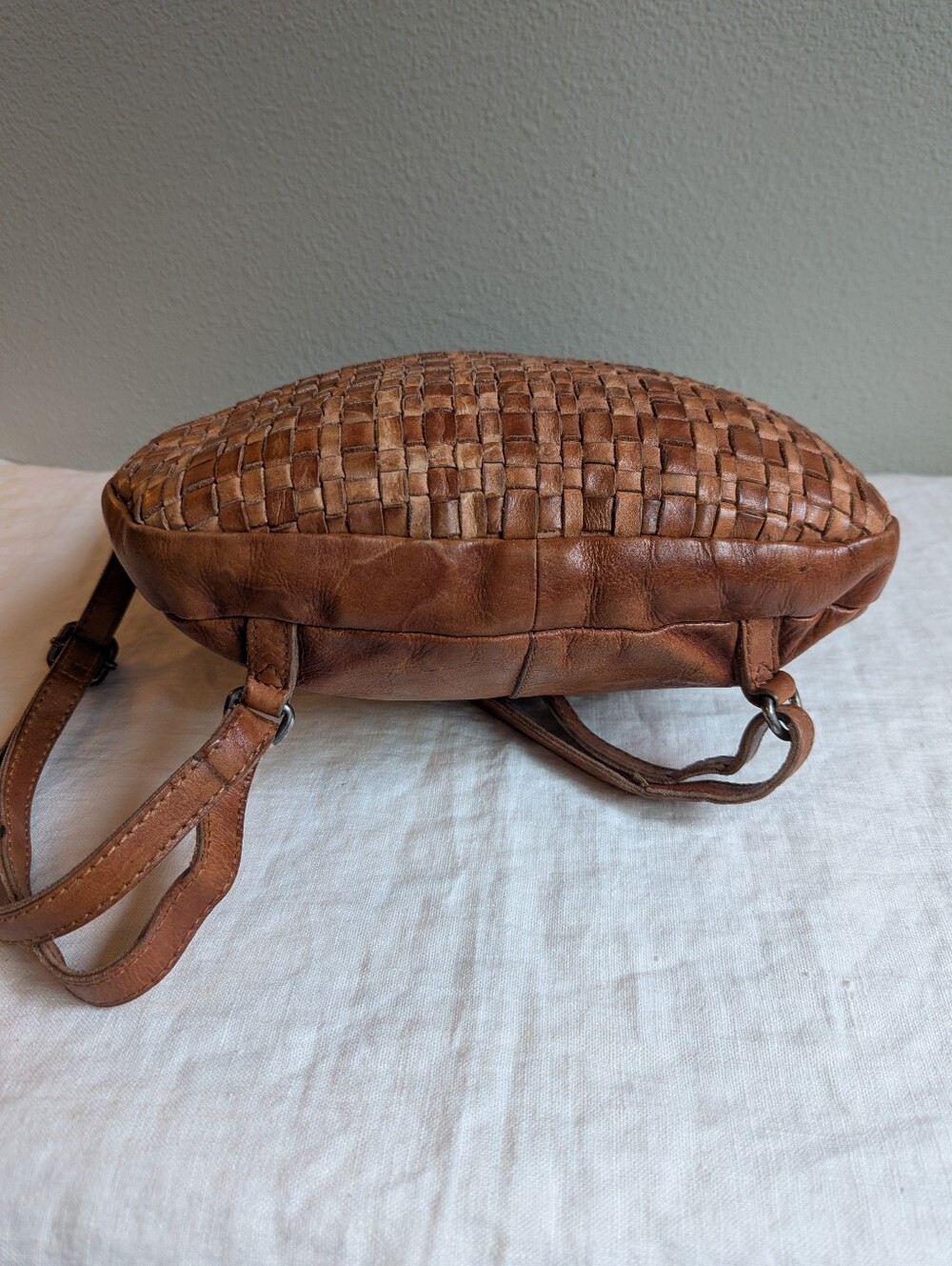 Vilenca Holland Anthropologie Woven Leather Backpack Bag Purse Patina Travel - Picture 7 of 14